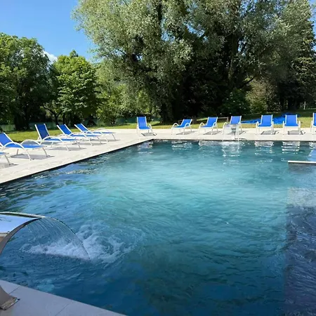 Ada Hotel 3*