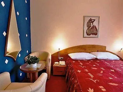 Ξενοδοχείο Ada 3*